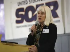  ?? Andy Cross, The Denver Post ?? Diane Mitsch Bush speaks at the United Steelworke­rs of America Local #2102 in Pueblo in 2018 when she was running for Congress. She lost, but the Democrat is running again in 2020.