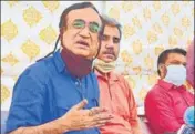  ?? HT PHOTO ?? ■ Congress leader Ajay Maken addresses a press conference outside the Fairmont Hotel in Jaipur on Sunday.