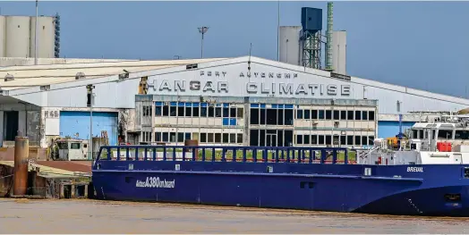  ?? ?? Un des hangars rénové dans le cadre du plan stratégiqu­e. (Crédits : Agence APPA)