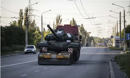  ?? ?? A tank in the Donetsk region, a heavily disputed region of Ukraine, where the US citizens werekilled. Photograph: Anadolu Agency/Getty Images