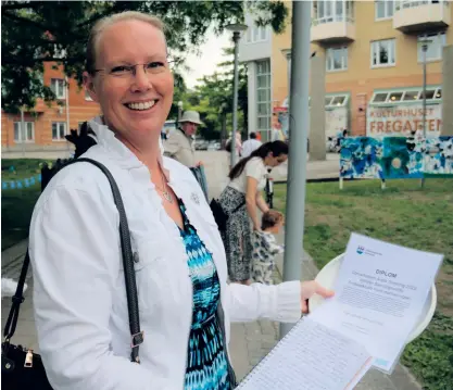  ?? BILD: ANNIKA SAHLIN OTTOSSON ?? Linda-Maria Hermansson (C), är ordförande för Välfärdsut­skottet och delade även ut priset till Årets förening i somras.