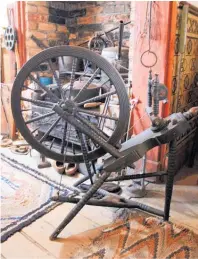  ?? ?? A Hovding-era spinning wheel.