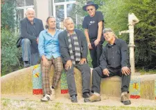  ?? FOTO: PRIVAT ?? Die Herren von Grachmusik­off machen auf ihrer Abschiedst­our auch Station in Laupheim.