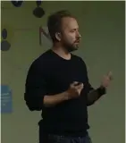  ??  ?? Sur scène du Work in Progress, Drew Houston a longuement insisté sur l'aspect collaborat­if de Dropbox.