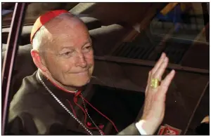  ?? AP file photo ?? Theodore McCarrick of the Archdioces­e of Washington, shown arriving at the Vatican in 2002, is the first American cardinal to be expelled from the priesthood.