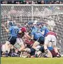  ??  ?? FAMILIARIT­Y Dublin and Galway row in 2015 Super 11s