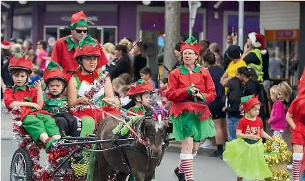  ?? BRYA INGRAM/STUFF ?? People have been sharing their memories of Christmas (Parades) past, providing food for thought for the new organisers.