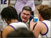  ?? (Special to the NWA Democrat-Gazette/Brent Soule) ?? The Fayettevil­le Bulldogs, led by Coach Brad Stamps (above). will host Rogers Heritage tonight in a key 6A-West contest at Bulldog Arena.