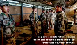  ??  ?? La petite capitale rebelle de Laiza abrite une académie militaire où sont formées les nouvelles recrues.