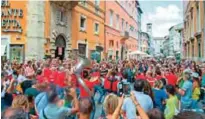  ??  ?? Photo shows a roving big brass band in the streets of Umbria, Italy, for the Umbria Jazz Festival.