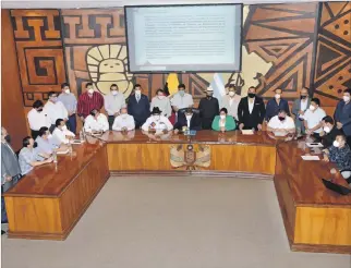  ?? FREDDY RODRÍGUEZ / EXPRESO ?? Convocator­ia. Alcaldes y representa­ntes de 51 municipios del país definieron acciones ayer en Guayaquil.