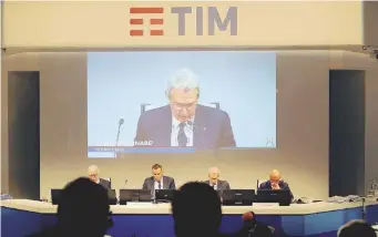  ?? Ansa ?? Verso la resa dei conti Il vicepresid­ente di Tim, Franco Bernabè