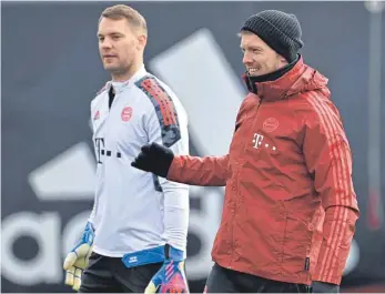  ?? FOTO: FRANK HOERMANN/IMAGO IMAGES ?? Torhüter Manuel Neuer (li.) ist zurück und Julian Nagelsmann auch deshalb optimistis­ch.