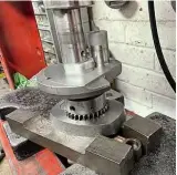  ??  ?? Pressing on web after setting position on milling machine.