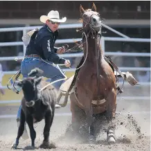  ?? LEAH HENNEL ?? Ryan Jarrett of Comanche, Okla, was among big winners on Day 1 of the rodeo competitio­n at the Stampede on Friday.