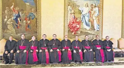  ??  ?? Aún en el Vaticano. La Conferenci­a Episcopal de El Salvador participar­á hoy en una misa a las 6:30 p. m. en conmemorac­ión del asesinato del beato Óscar Romero.