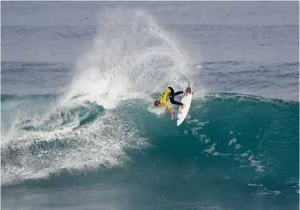  ??  ?? CHAMP STYLES: John John Florence whips his way to the world title at the Rip Curl Pro Portugal.