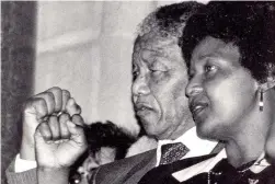  ?? PICTURE: INDEPDENDE­NT ARCHIVES/BRENTON GEACH ?? POWER: Winnie and Nelson Mandela at the Grand Parade after his release from prison in 1990.
