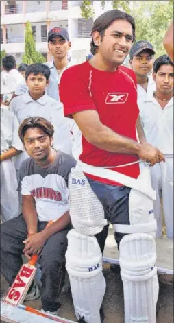  ?? HT PHOTO ?? Former India skipper MS Dhoni had represente­d Bihar before the state’s bifurcatio­n.