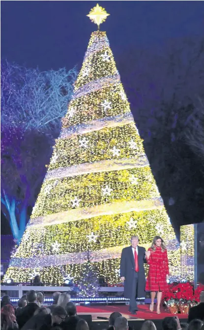  ?? Andrew harnik/ap ?? Trump y Melania, ayer, en una ceremonia en Washington