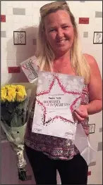  ??  ?? Mandie Yuille who shed two stone in six months was named Burbage Slimming World group’s Woman of the Year 2016. Inset left is Mandie before the loss