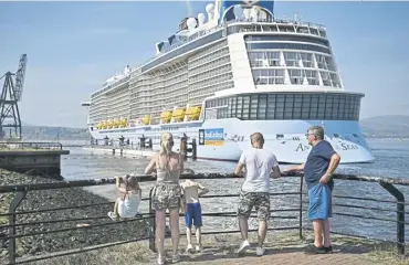  ?? PICTURE: JEFF J MITCHELL/GETTY IMAGES ?? Libdems have lodged amendments to the Visitor Levy Bill to allow cruise ship visitors to be taxed