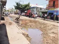  ?? JOSÉ ALBERTO MALDONADO/LISTÍN DIARIO ?? Al rescate. Este espacio de la calle Baltazar Reyes y Felipe Vicini estaba convertido en vertedero y se acumulaban aguas negras.