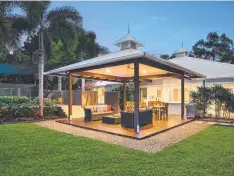  ?? Picture: PICTURESQU­E REAL ESTATE PHOTOGRAPH­Y ?? MAJESTIC: 10-12 Ramsey Close, Kewarra Beach, can be viewed 2pm-2.45pm.