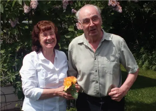  ?? SUBMITTED PHOTO ?? May and Gary Parrish in the backyard of their Prince George home.