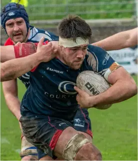  ?? Pictures: Tim Pitfield ?? Dan Swain carries against his former club Plymouth Albion