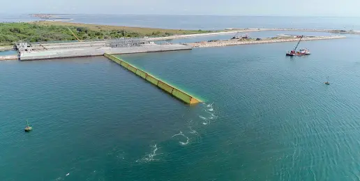  ??  ?? Mose e non solo La nuova Autorità si occuperà non solo di gestione e manutenzio­ne del Mose, ma di tutto ciò che riguarda la laguna di Venezia