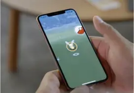  ??  ?? Games on the iphone XS Max are optimized for its new chip.