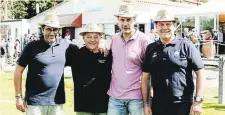  ?? Photo Lucie Turpault ?? Un demi-siècle de rugby illustré par Denis Poras (président), Pierre Pozzobon (ex président), Jean-Jacques Alibert (ex entraîneur) et David Levêque (président) (de gauche à droite).