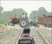  ?? DEEPAK GUPTA /HT FILE ?? The railways will shortly announce a date from which trains will stop running on metre gauge tracks at night.