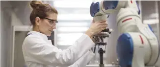  ?? ISTOCK ?? La professeur­e au Départemen­t de génie mécanique de l’Université de Sherbrooke Eve Langelier signale que le silence des femmes scientifiq­ues les rend moins visibles pour les jeunes.