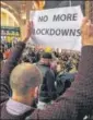  ?? REUTERS ?? Protesters rally against a lockdown to curb Covid-19 in Melbourne, Australia.