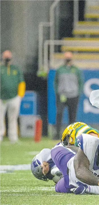  ?? BRUCE KLUCKHOHN/ASSOCIATED PRESS ?? Rookie quarterbac­k Trey Lance did it all at North Dakota State in 2019, passing for 2,786 yards with 28 touchdowns and no intercepti­ons and rushing for more than 1,000 yards and 14 more touchdowns.