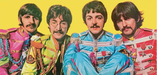  ?? Foto: obs/universal Music Deutschlan­d/(c) Apple Ltd. ?? Die Beatles in jenen Kostümen, die sie auch für das berühmte Cover Foto ihrer 1967 erschienen­en Langspielp­latte „Sgt. Pepper’s Lonely Hearts Club Band“trugen. Von links nach rechts: Ringo Starr, John Lennon, Paul Mccartney und George Harrison. MINISTER SPAENLE KÜNDIGT AN