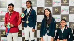  ?? ?? >>
Chennaibas­ed Kavya Gopal with her co-participan­ts at the Junior National Equestrian Championsh­ip 2021(JNEC)