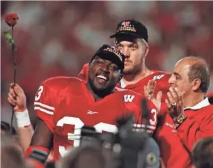  ?? RICK WOOD / JOURNAL SENTINEL ?? Wisconsin running back Ron Dayne set the NCAA rushing record in 1999 and won Rose Bowl MVPs in his junior and senior seasons.