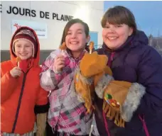  ?? ?? Le 20 février, l’école Jours de Plaine a ouvert ses portes pour une Soirée fléchée, qui a réunit petits et grands autour des cultures francophon­e, métisse et autochtone.