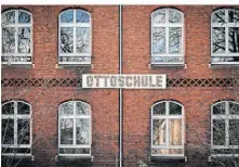  ?? ?? Das Hauptgebäu­de der Ottoschule in Hochheide: Hier sollen bald wieder alle vier Jahrgänge der Grundschul­e unterricht­et werden.