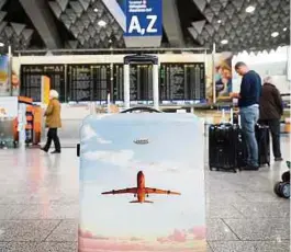  ?? Foto: Frank Rumpenhors­t/dpa-tmn ?? Hoffnung auf Besserung besteht: Ob ein Flugchaos wie im Sommer 2022 aber sicher ausbleibt, lässt sich nicht sagen.