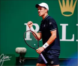  ??  ?? Le  avril dernier, au tour du Masters  de Monte-Carlo, le Monégasque de  ans était passé tout près de l’exploit face au Canadien Milos Raonic (n°).