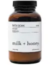  ?? MILK + HONEY ?? Milk + Honey Bath Soak No. 8