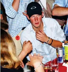  ?? ?? Rebel: The duke, pictured in 2004, drank to mask pain