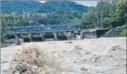  ?? HT ?? Gola river in spate, flowing below the danger mark in Haldwani.