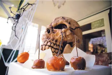  ??  ?? Make your own caramel for salted caramel apples in the time it takes to unwrap a bag of store-bought candies.