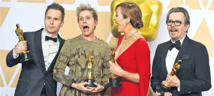  ??  ?? Beste Darsteller­innen und Darsteller zeigen vor, wie Enthusiasm­us aussieht: Sam Rockwell, Frances McDormand, Allison Janney und Gary Oldman (v. li.).