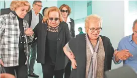  ??  ?? Mónica Marbán, Silvia Pinal y Tina Galindo acudieron al funeral.